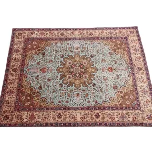 Durable Persian Tabriz carpet resistant to stains and wear