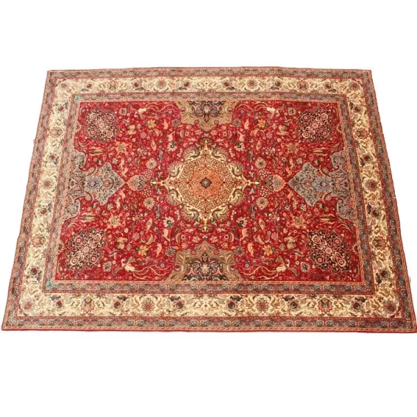 High-quality Persian Tabriz carpet with exceptional craftsmanship