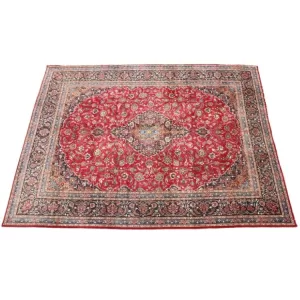 High-quality Kashan carpet, rich colors and patterns, handmade artistry